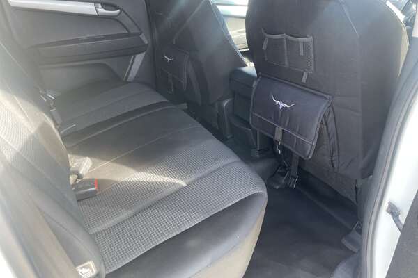 2015 Isuzu D-MAX LS-M