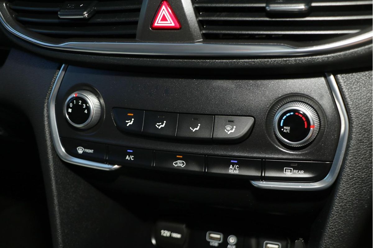 2018 Hyundai Santa Fe Active TM