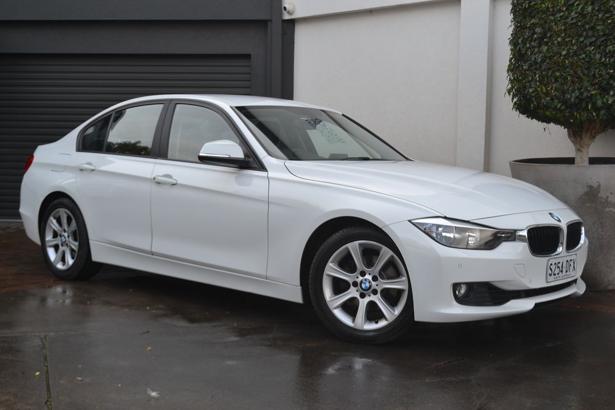 2013 BMW 3 Series 320i F30