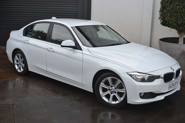 2013 BMW 3 Series 320i F30