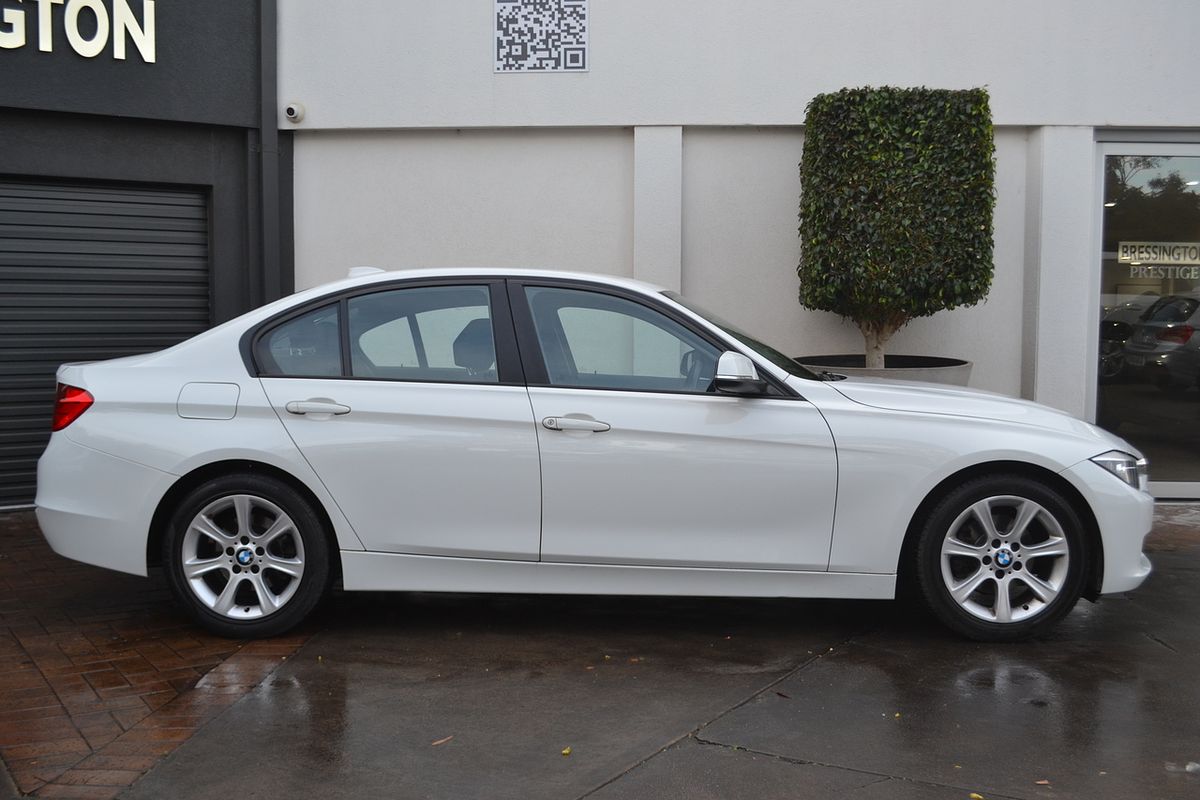 2013 BMW 3 Series 320i F30