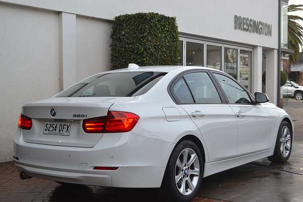 2013 BMW 3 Series 320i F30