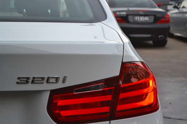 2013 BMW 3 Series 320i F30