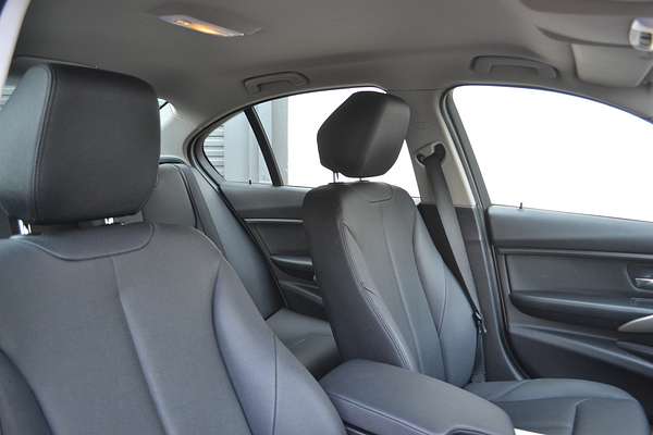 2013 BMW 3 Series 320i F30