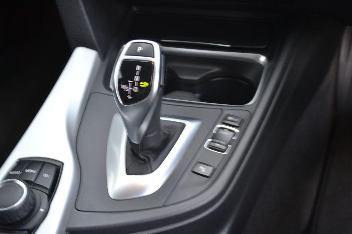 2013 BMW 3 Series 320i F30