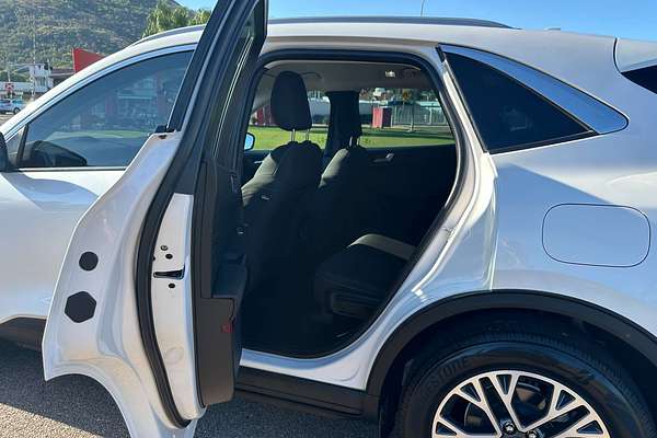 2021 Ford Escape  ZH