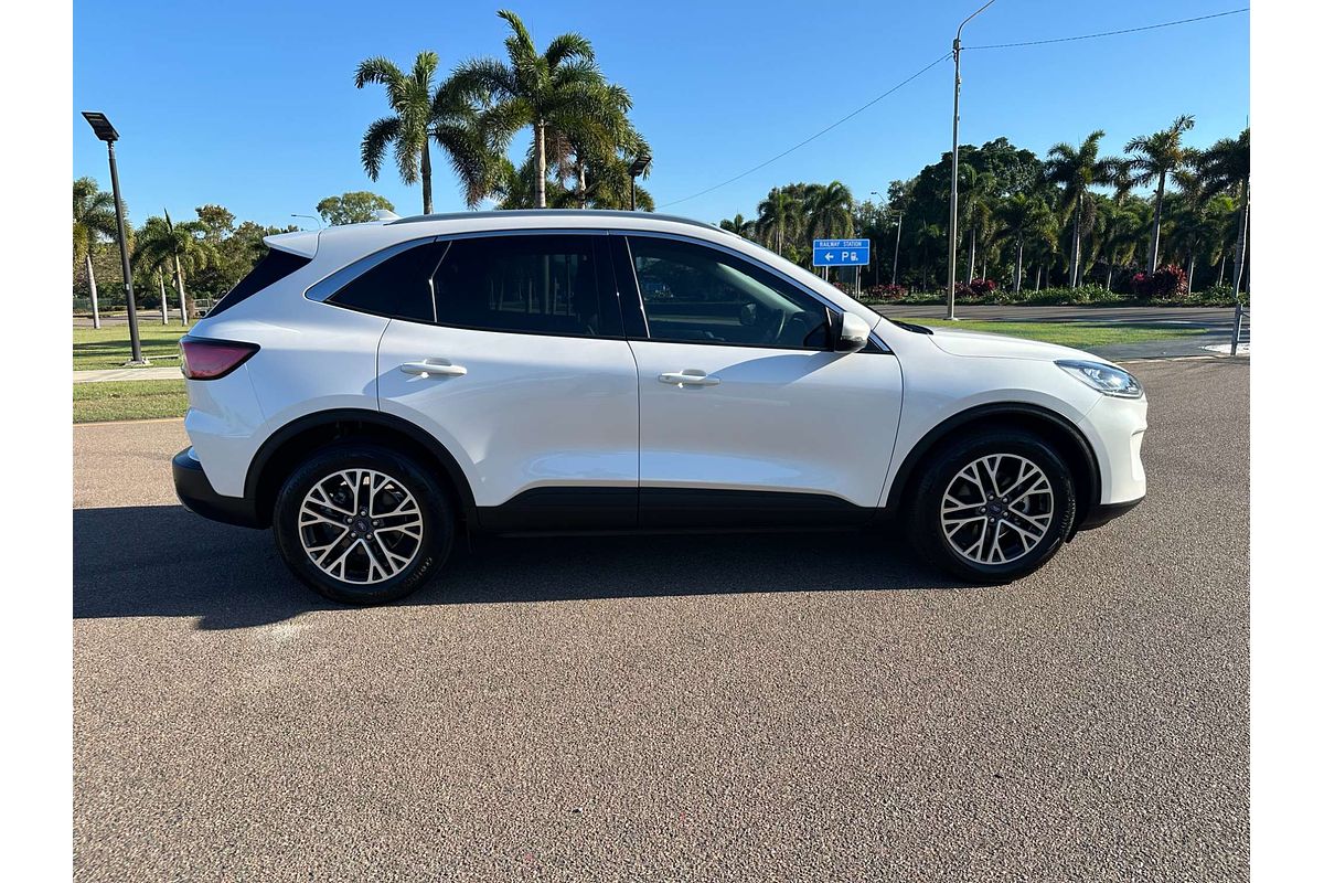 2021 Ford Escape  ZH
