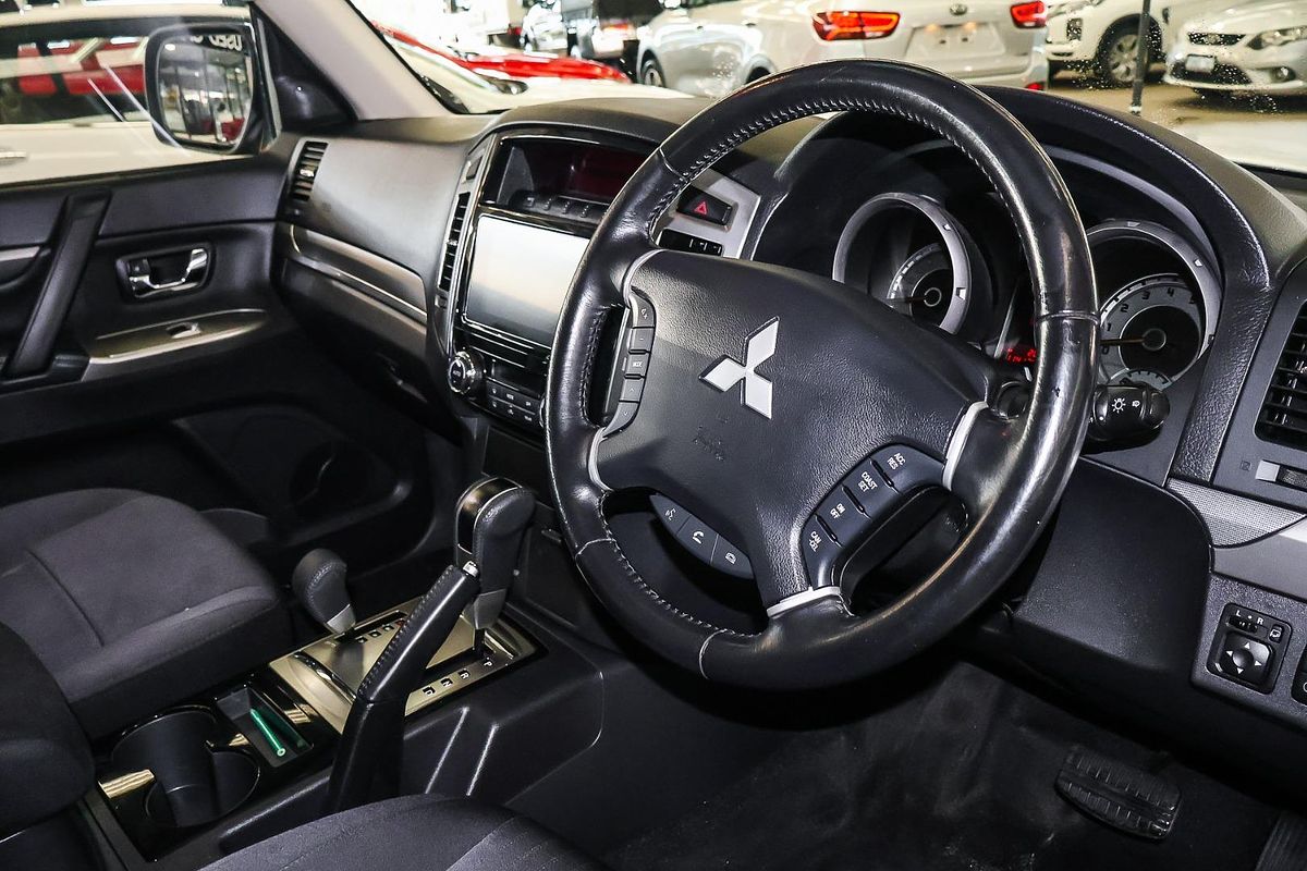 2019 Mitsubishi Pajero GLX NX