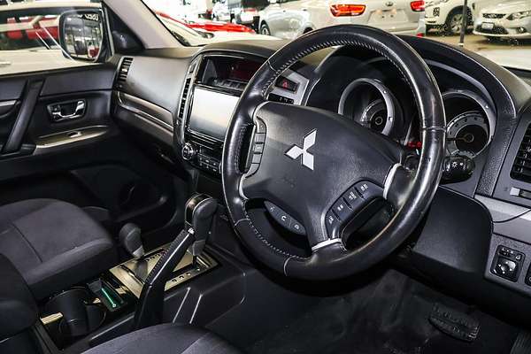 2019 Mitsubishi Pajero GLX NX
