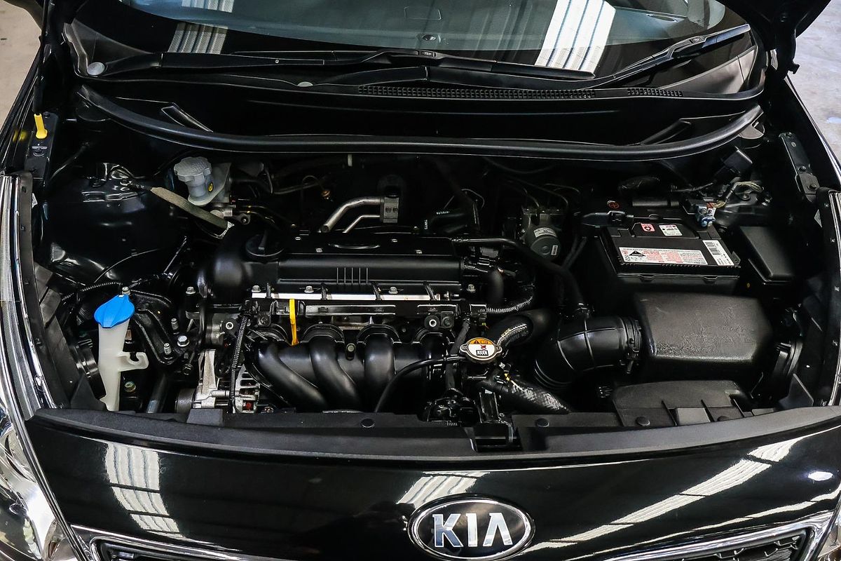 2013 Kia Rio S UB