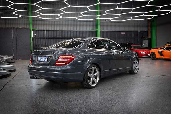 2011 Mercedes-Benz C-Class C250 CDI BlueEFFICIENCY C204
