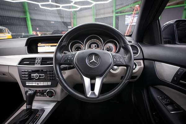 2011 Mercedes-Benz C-Class C250 CDI BlueEFFICIENCY C204