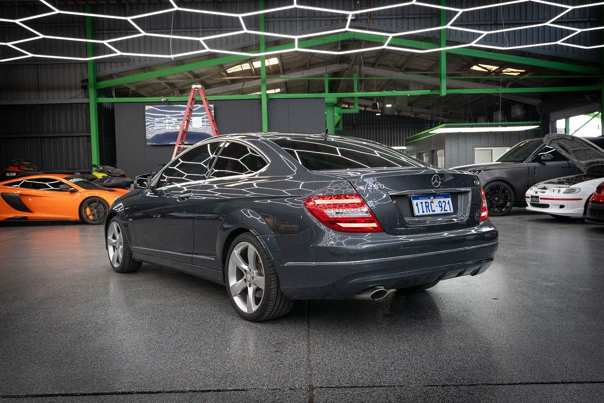 2011 Mercedes-Benz C-Class C250 CDI BlueEFFICIENCY C204
