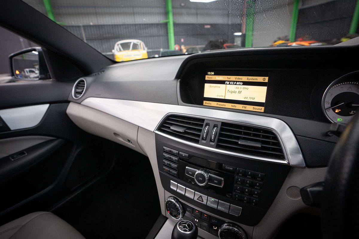 2011 Mercedes-Benz C-Class C250 CDI BlueEFFICIENCY C204