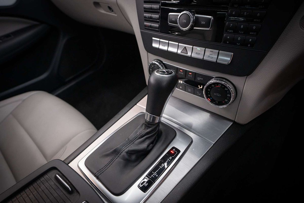 2011 Mercedes-Benz C-Class C250 CDI BlueEFFICIENCY C204