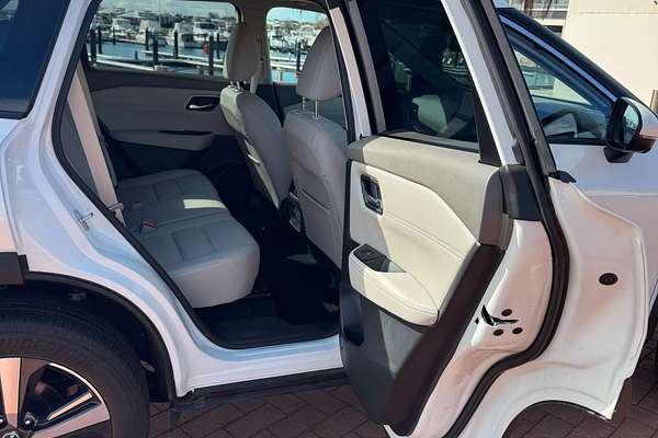 2025 Nissan X-TRAIL Ti T33