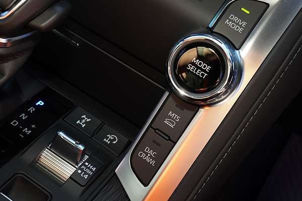 2022 Toyota Landcruiser Sahara ZX FJA300R
