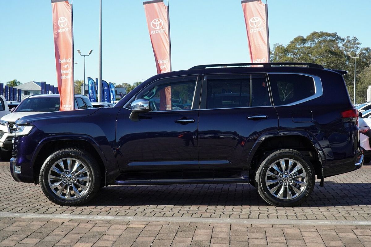 2022 Toyota Landcruiser Sahara ZX FJA300R