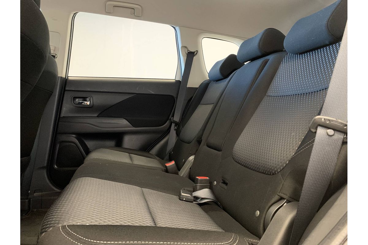 2019 Mitsubishi Outlander ES ADAS ZL
