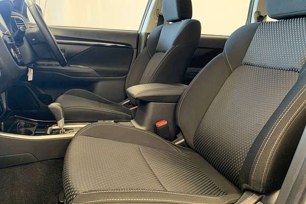 2019 Mitsubishi Outlander ES ADAS ZL