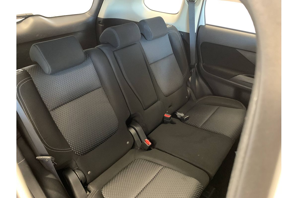 2019 Mitsubishi Outlander ES ADAS ZL