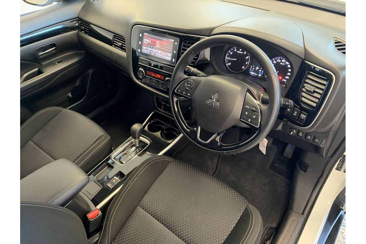 2019 Mitsubishi Outlander ES ADAS ZL