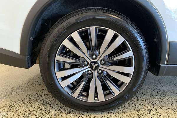 2019 Mitsubishi Outlander ES ADAS ZL