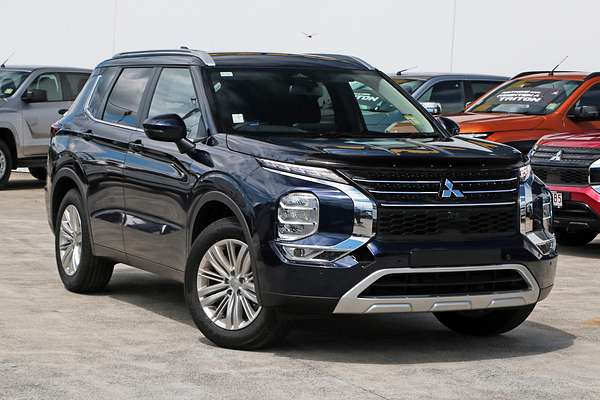 2024 Mitsubishi Outlander LS ZM