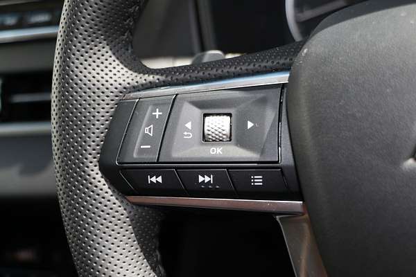 2024 Mitsubishi Outlander LS ZM