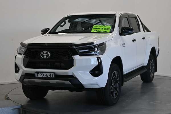 2025 Toyota Hilux SR5 GUN126R 4X4