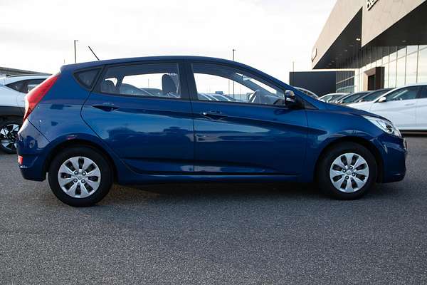 2015 Hyundai Accent Active RB2