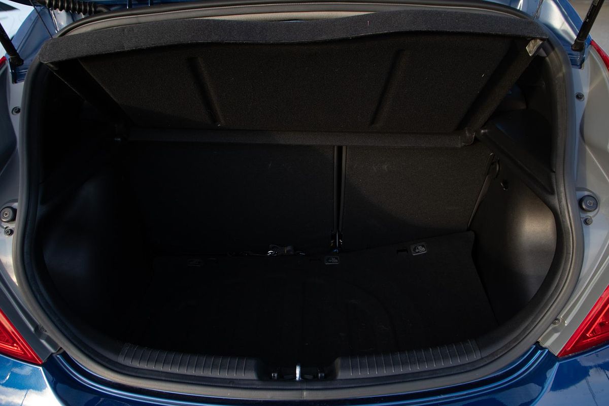 2015 Hyundai Accent Active RB2