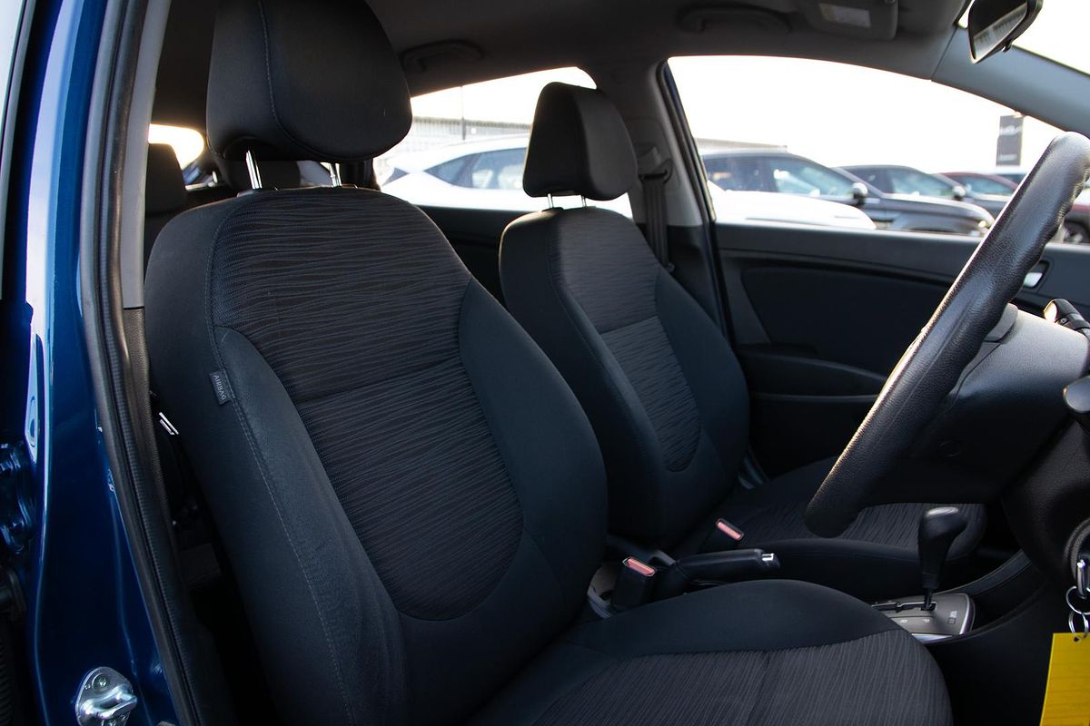 2015 Hyundai Accent Active RB2