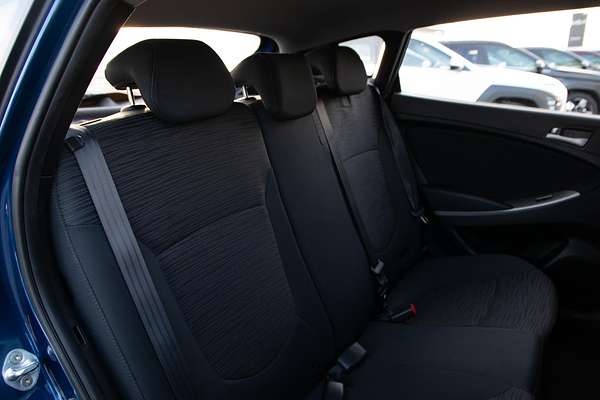 2015 Hyundai Accent Active RB2