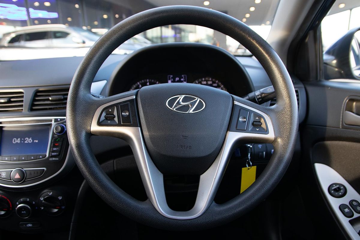 2015 Hyundai Accent Active RB2