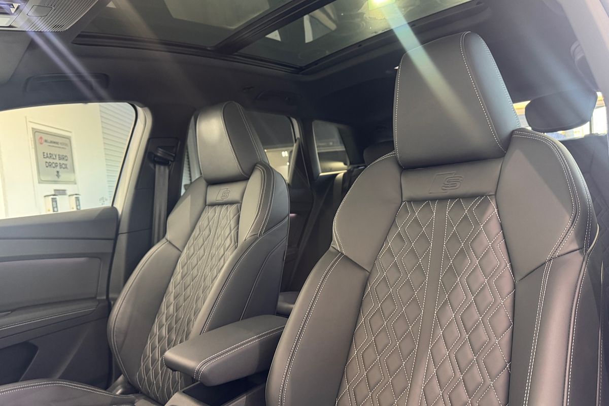 2024 Audi Q4 e-tron 55 F4