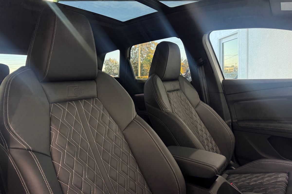 2024 Audi Q4 e-tron 55 F4