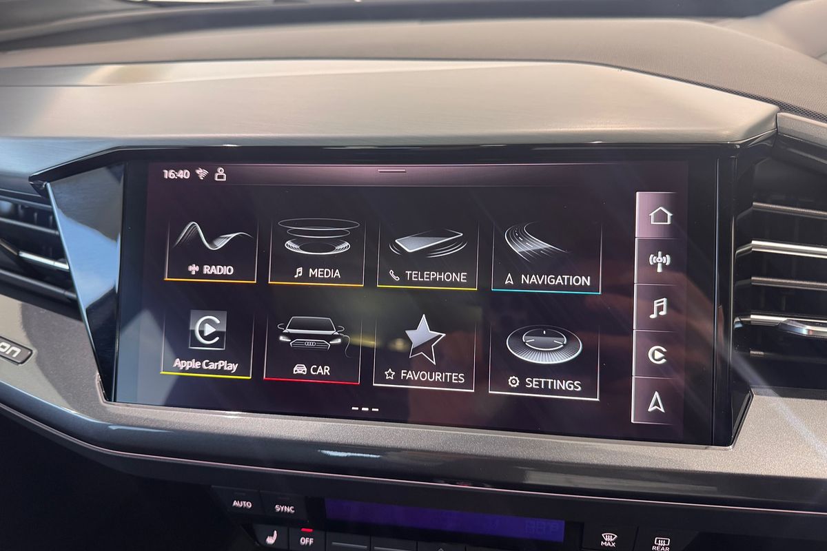 2024 Audi Q4 e-tron 55 F4