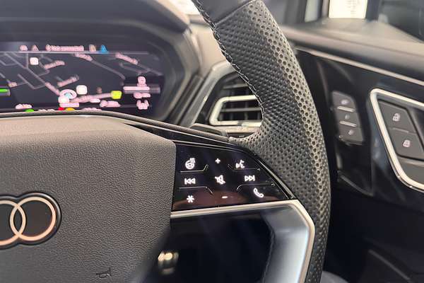 2024 Audi Q4 e-tron 55 F4