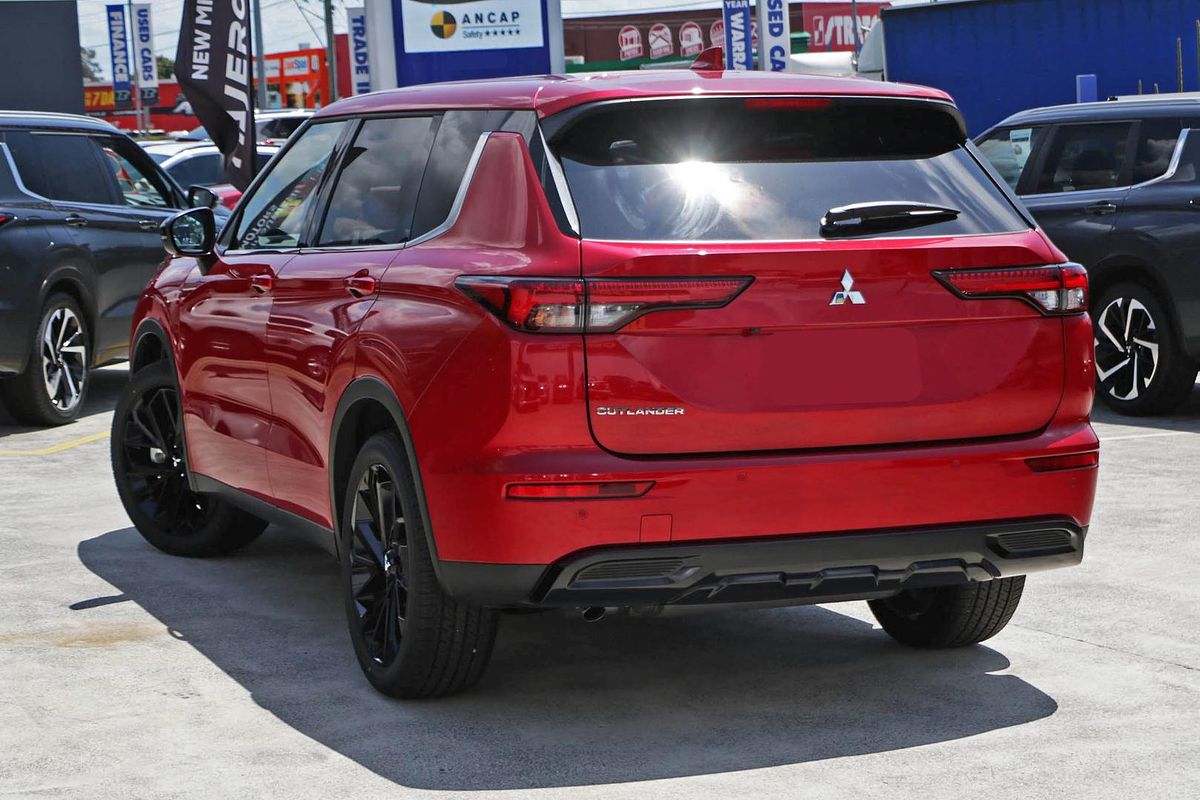 2024 Mitsubishi Outlander Black Edition ZM