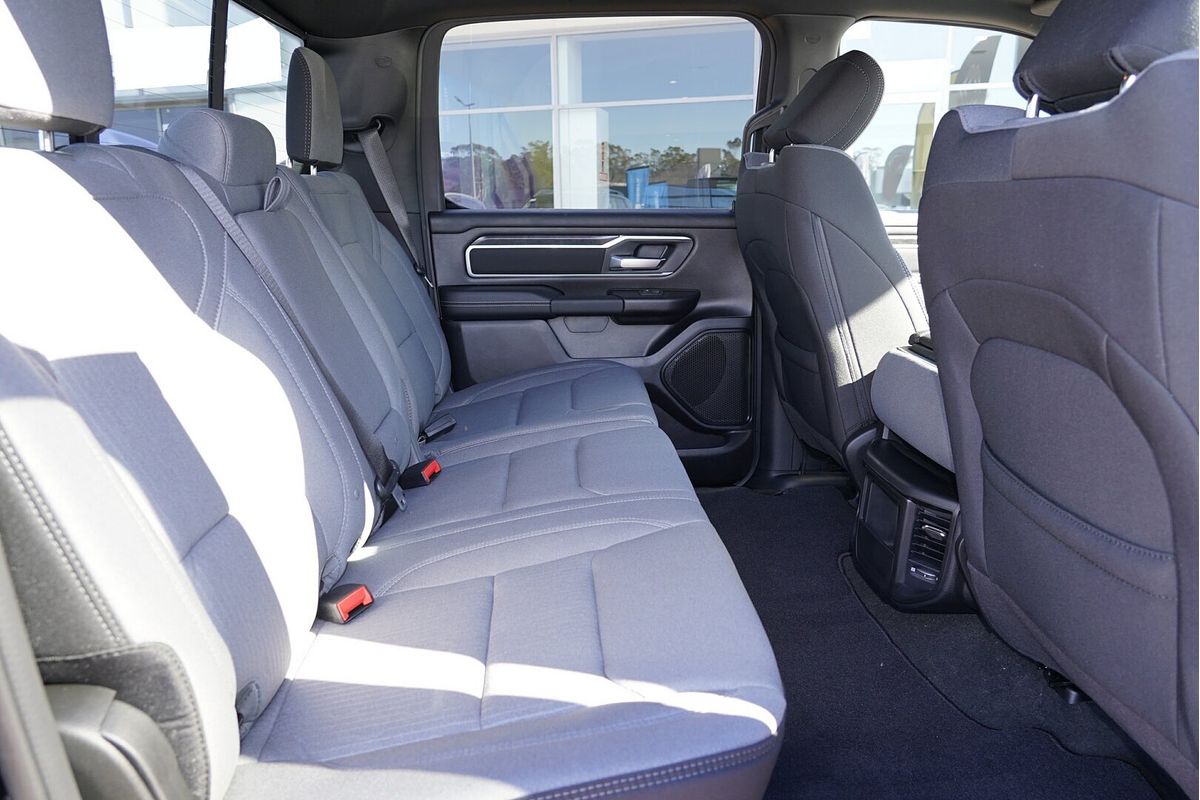 2023 RAM 1500 Big Horn DT 4X4 LWB