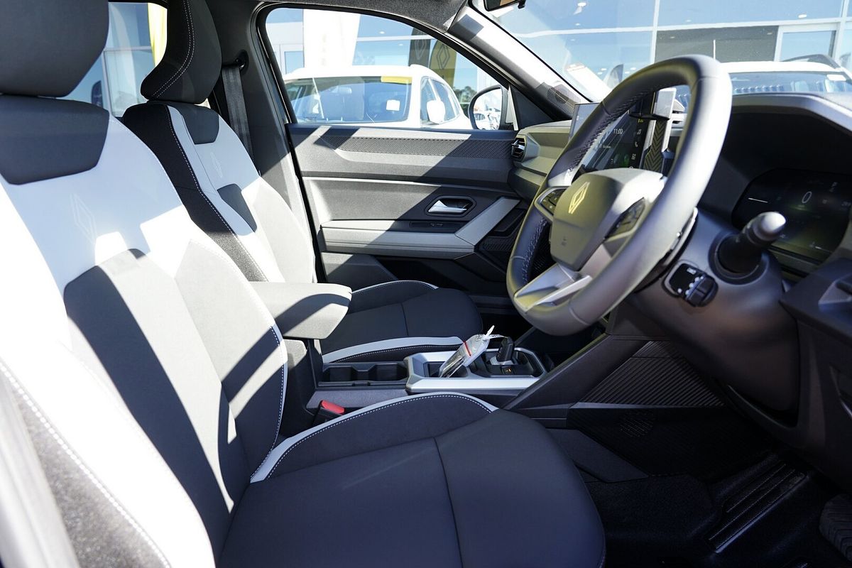 2025 Renault Duster Techno X1311