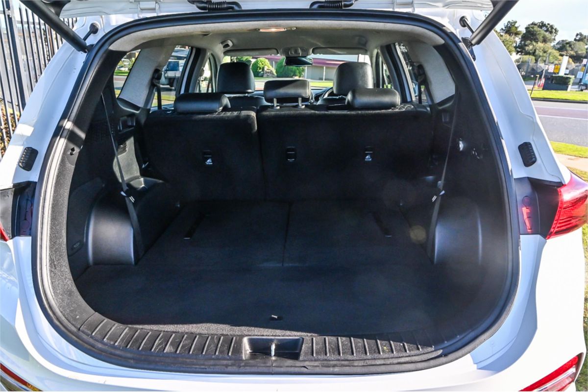 2019 Hyundai Santa Fe Elite TM.2