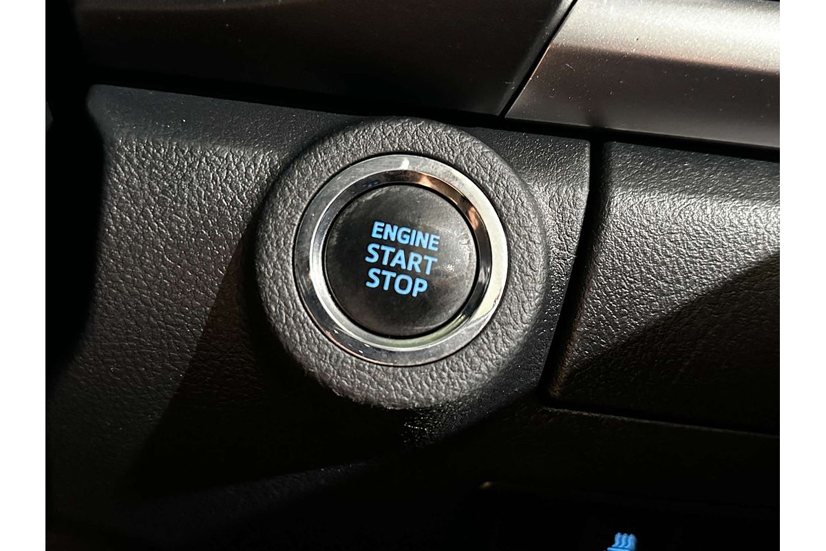 2017 Toyota Hilux SR5 GUN126R 4X4