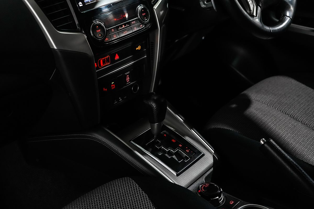2019 Mitsubishi Triton GLS MR 4X4