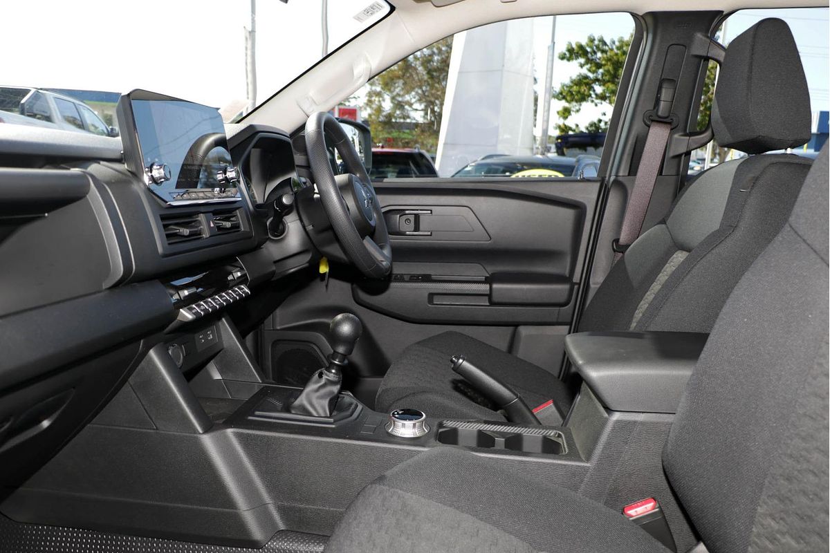 2025 Mitsubishi Triton GLX MV 4X4