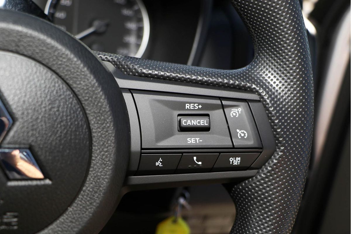 2025 Mitsubishi Triton GLX MV 4X4
