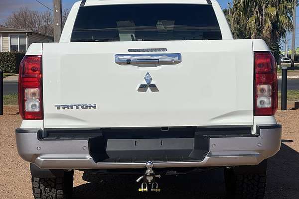 2025 Mitsubishi Triton GLX+ MV 4X4