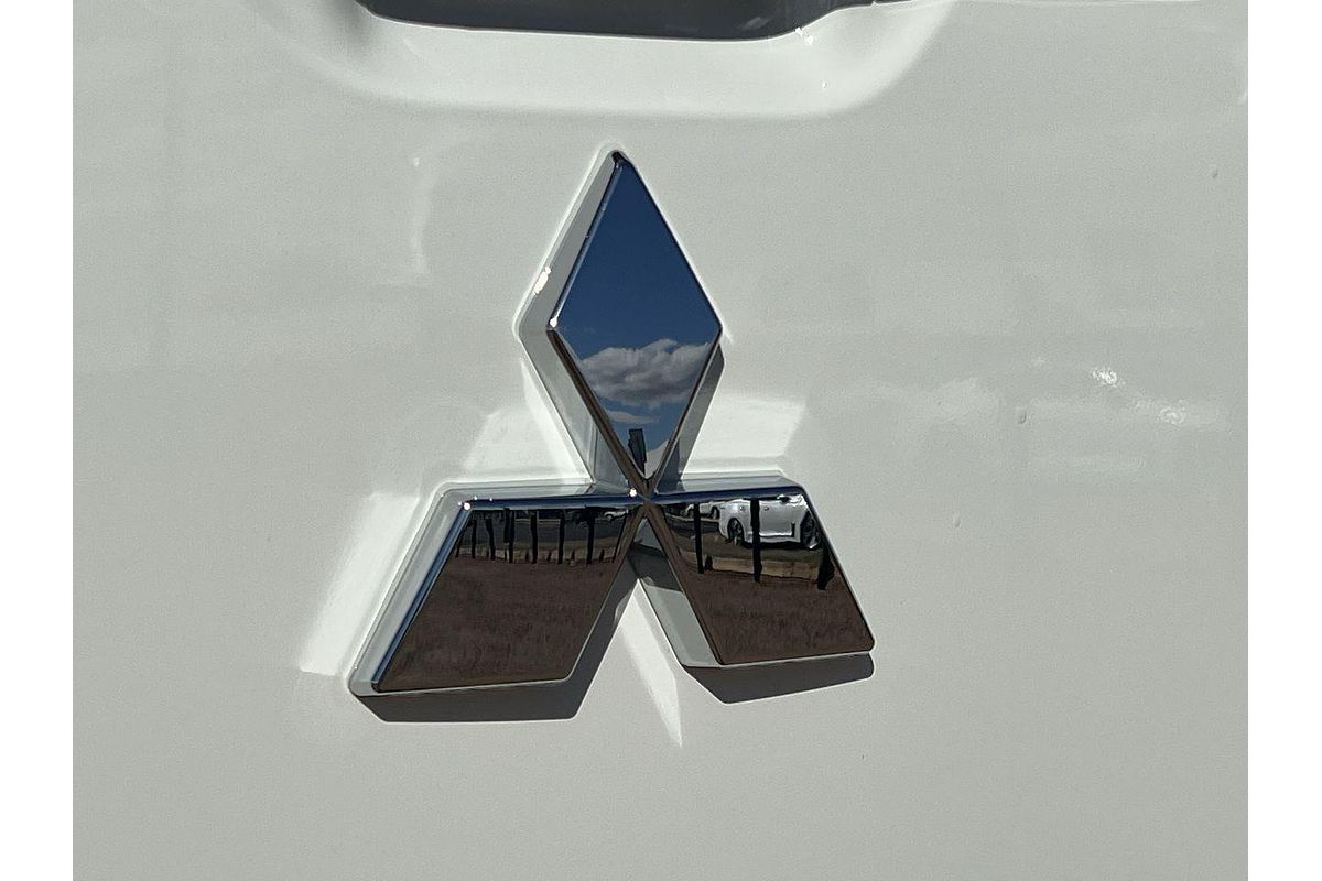 2025 Mitsubishi Triton GLX+ MV 4X4