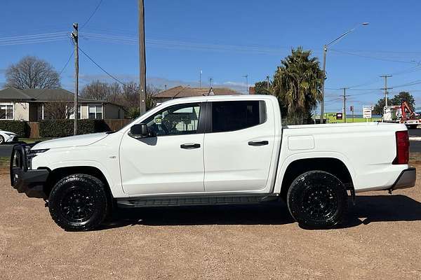 2025 Mitsubishi Triton GLX+ MV 4X4